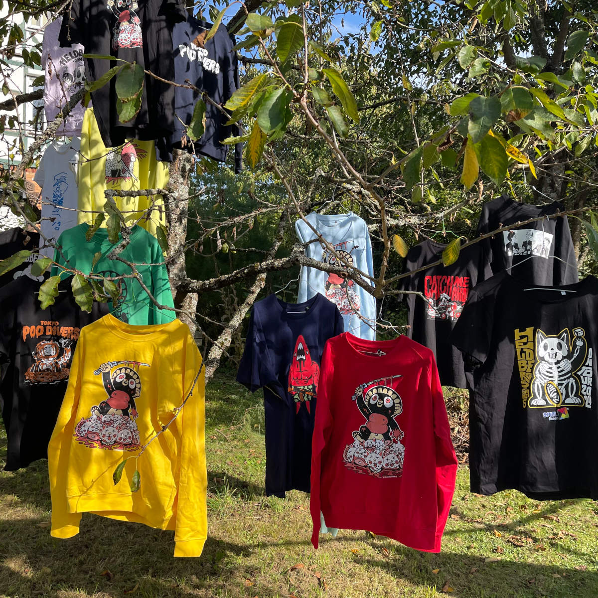 Sweatshirt "Tokyo Poo Divers"