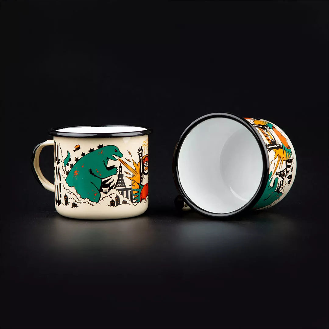 Emaille Tasse "Attack on Tokyo"